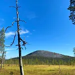 Iiris - Peaceful Lapland Surrounded By Nature Äkäslompolo