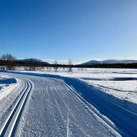 Iiris - Peaceful Lapland Surrounded By Nature Äkäslompolo