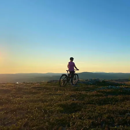 Iiris - Peaceful Lapland Surrounded By Nature *