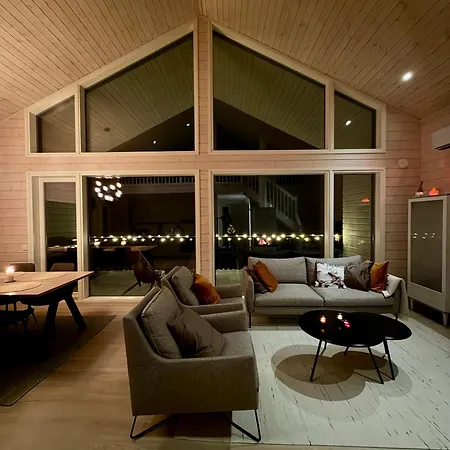 Villa Iiris - Premium Yllaes Villa, 2 Ski Passes Included *
